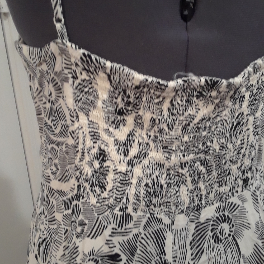 💕HP💕Old Navy Patterned Sun Dress - Picture 8 of 10